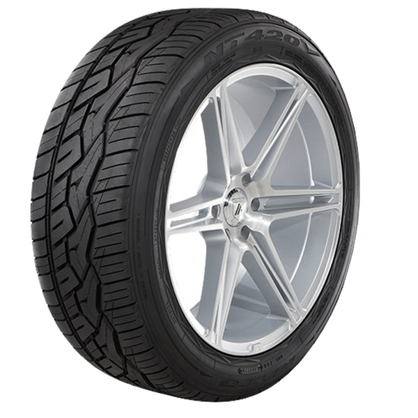 NT420V - 285/40R24 112V XL